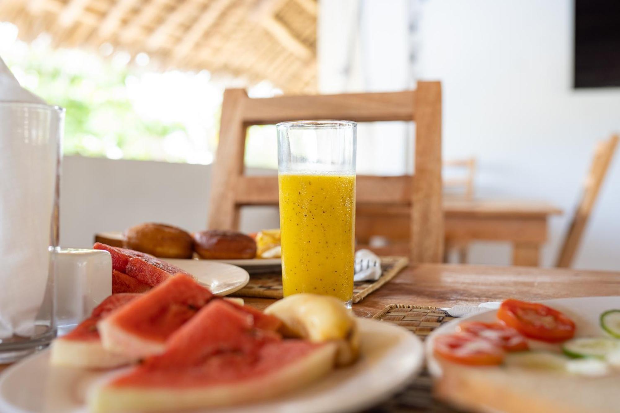 Aurora Beach Hotel Nungwi Eksteriør bilde