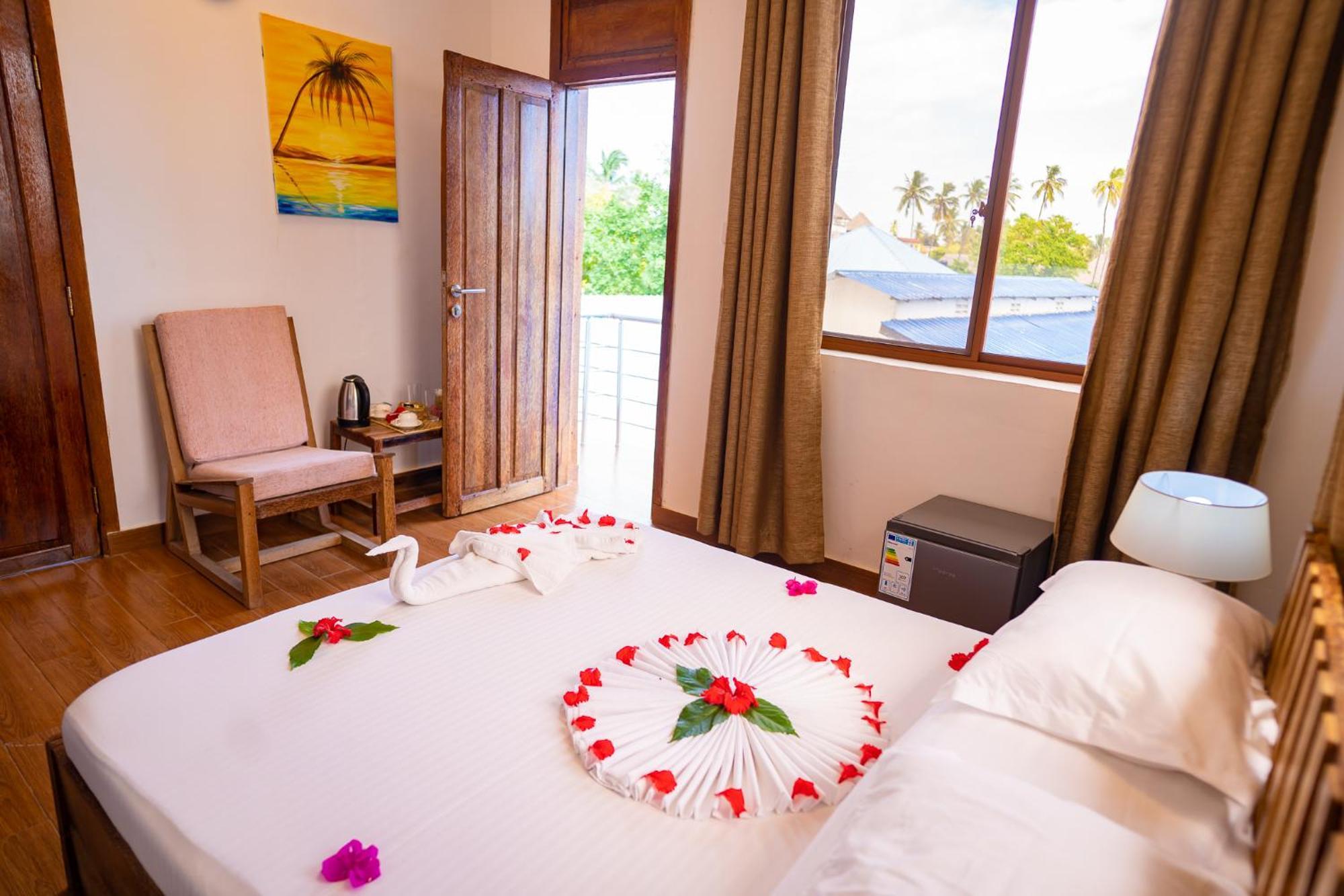 Aurora Beach Hotel Nungwi Eksteriør bilde